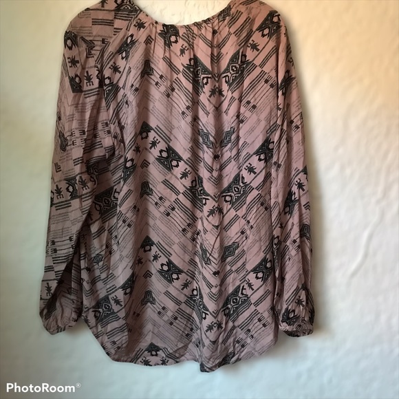 B.B. Dakota Muted pink Native pattern tunic - Picture 2 of 5